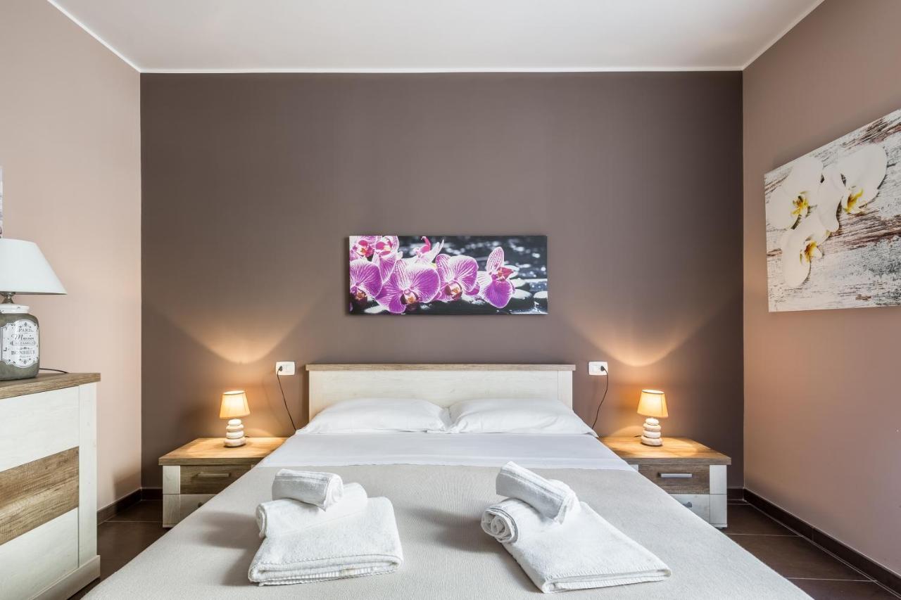 Modica For Family - Rooms And Apartments المظهر الخارجي الصورة